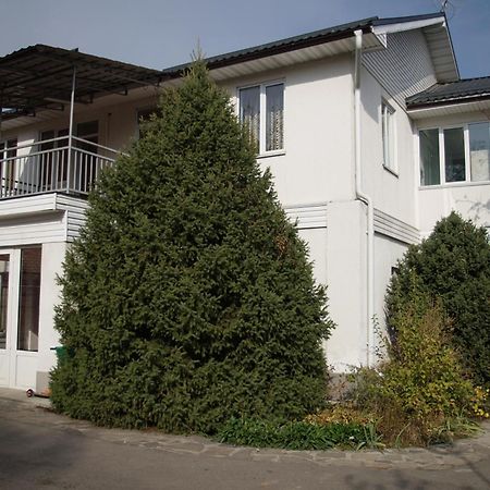 Guest House On Sadovaya Almaty Ngoại thất bức ảnh