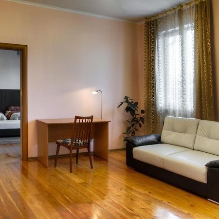 Guest House On Sadovaya Almaty Phòng bức ảnh